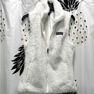 Women’s Patagonia Los Gatos white/cream vest size XS.